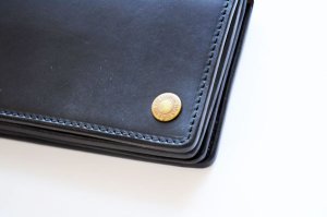 画像3: ART BAROWNアートブラウン VGW00105AB　クロムエクセル トラッカーズウォレットM　ホーウィン社　オイルドレザー　本革　ヌメ　ブラック　グッズ　ウォレット　長財布