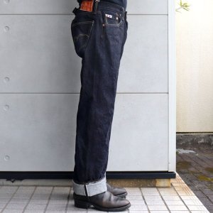 画像3: STUDIO D'ARTISAN ステュディオダルチザン SD-102CB 15oz loose straight denimpants　with cinch back シンチバック付き ルーズストレート 旧式力織機使用 職人こだわりのザラツキとムラ感 経年変化を楽しめる ジーパン made in japan 国産ジーンズ 5pocket 5ポケット