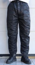 画像2: BUZZ RICKSON'S バズリクソンズ WILLIAM GIBSON COLLECTION ウィリアムギブソン ブラックシリーズ  BR42413  BLACK CWU-9/P LINER TROUSERS “BUZZ RICKSON MFG. CO., INC.” 防寒 保温 キルティング ミリタリー フライト ライナー 東洋エンタープライズ (2)