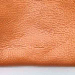 画像4: ART BROWN アートブラウン KNC00065AB Arizona Leather satchel bag アリゾナレザー サコッシュバッグ　マグネット バケッタ製法 牛革 カウハイド  バッグ ショルダーバッグ 鞄