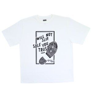 画像2: ATTRACTIONS × MASA SCULP AM0006　アトラクションズ マサスカルプ コラボ デザイン プリント Tシャツ Biltbuck Boots Sole Tee エンジニアブーツ オリジナルソール ビルトバックソール アウトソール WILL NOT SLIP. SOLE YOU TRUST 半袖Tシャツ キーホルダー付属