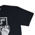 画像13: ATTRACTIONS × MASA SCULP AM0006　アトラクションズ マサスカルプ コラボ デザイン プリント Tシャツ Biltbuck Boots Sole Tee エンジニアブーツ オリジナルソール ビルトバックソール アウトソール WILL NOT SLIP. SOLE YOU TRUST 半袖Tシャツ キーホルダー付属