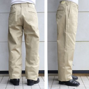 画像2: BUZZRICKSON'S バズリクソンズ M43036 EARLY MILITARY CHINOS 1942 MODEL (ONE WASH) エアリー ミリタリーチノ 42チノ 42カーキ チノパン ミリタリーパンツ ワークパンツ  ミリタリーチノ 太めシルエット ワンウォッシュ済み 日本製　madeinjapan