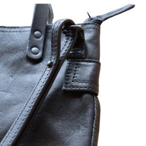 画像11: BUTLER VERNER SAILS バトラーバーナーセイルズ  Horse Leather Mini Helmet bag  JA-2928  ホースレザーミニヘルメットバッグ ショルダーバッグ 馬革 素上げ 革引手 栃木レザー 日本製 madeinjapan