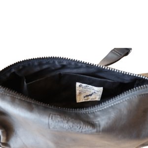 画像9: BUTLER VERNER SAILS バトラーバーナーセイルズ  Horse Roll Shoulder JA-1059-33  馬革ロールショルダーバッグ 馬革 素上げ ホースレザー ワンショルダー ボディバッグ 日本製 madeinjapan