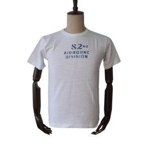 画像2: BUZZ RICKSON'S バズリクソンズ BR79564 SLUB YARN T-SHIRT "82nd AIRBORNE DIV."スラブヤーン Tシャツ 丸胴ボディ 天竺ニット プリントTシャツ ステンシル仕上げ ミリタリー コットン100％ 日本製