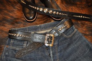 画像2: DAPPER'S × ACE WESTERN BELTS Lot.1792 GO From Tokyo Design Studs Belt Made by ACE WESTERN BELTS ダッパーズ エースウエスタンベルト 職人手打ち スタッズベルト ラウンドヘッドスポッツ 真鍮素材ニッケルメッキ仕上げ