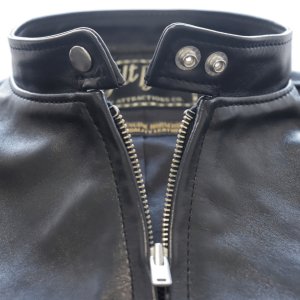 画像6: Bilt Buck by ATTRACTIONS ビルトバック バイ アトラクションズ Lot. 575 Horsehide TT Riders Jacket 黒にこだわった 馬革 シングルライダース カゼインフィニッシュ フルベジタブルタンニング ホースハイド レザージャケット シングルブレスト モーターサイクルジャケット