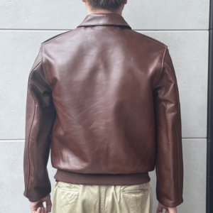 画像3: BUZZ RICKSON'S バズリクソンズ BR80659 Type A-2 “A.C. No.W535 ac 29191 BUZZ RICKSON MFG.CORP.” ブロンコ社 1942年製造モデル 陸軍航空隊 あずき色 赤褐色のラセットブラウン ステッチワーク クロスステッチ