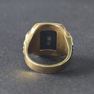 画像3: CUSHMAN クッシュマン 29381 U.S.N. BRASS RING BRASS 米海軍ブラスリング ブラス 1940年代 U.S.NAVY ネイビー オニキス シンプルデザイン アールデコ調のフィン ゴツい雰囲気 指輪 リング