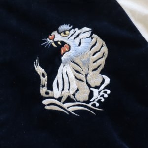 画像8: TAILOR TOYO テーラー東洋 TT15795 Mid 1950s Style Velveteen (Two-tone) × Acetate Souvenir Jacket “WHITE DRAGON” × “EAGLE” 別珍スカジャン  白龍 リバーシブル 鷲 2色の別珍生地 2トーン サテン生地 スーベニアジャケット