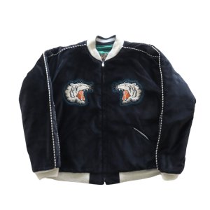 画像6: TAILOR TOYO テーラー東洋 TT15809-119 Mid 1950s Style Velveteen × Acetate Quilted Souvenir Jacket “Stencil Paint” TOYO ENTERPRISE 60th Anniversary Special Edition “TIGER HEAD” × “EAGLE” 別珍スカジャン 白虎 鷲 リバーシブル スーベニアジャケット 刺繍 東洋エンタープライズ60周年記念 スペシャルエディション