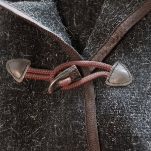 画像9: The 2 Monkeys TM12443 Montagnard Poncho モンタニャールポンチョ 山賊 ケープ モチーフ モンタニャール 山の民