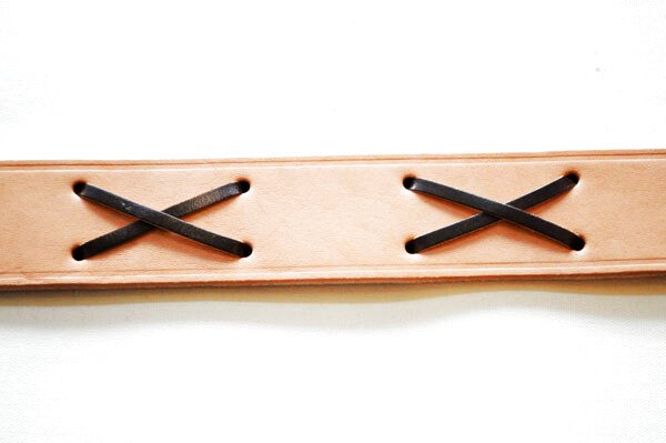 画像8: CUSHMAN クッシュマン Lot.29154 JOHNNY BELT 映画「乱暴者」でマーロン・ブランドが演じる  ジョニーが着用していたベルト を再現した "ジョニーベルト" 40mm カウハイド クロスステッチ クリッピング 仕様 ダブルピン バックル 取り外し可能 タン×ブラックのコンビネーション! (8)