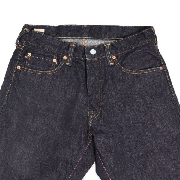 画像6: MOMOTARO JEANS 桃太郎ジーンズ 0106SPZ 世界最特濃デニム！ narrow tapered 15.7oz 特濃インディゴ出陣ナローテーパード ジッパーフライ 定番 人気アイテム スニーカー との相性抜群の 細めのストレート 国産ジーンズmade in japan 5pocket denimpants 5ポケット ジーンズ ジーパン デニムパンツ  (6)