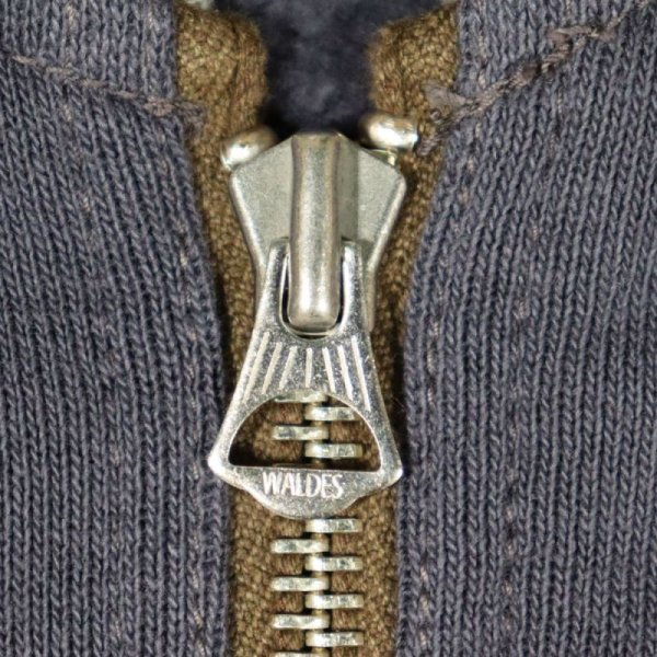 画像7: TOYS McCOY トイズマッコイ TMC2365 C-2 SWEAT 8TH AF " FLIGHT "A" NCO ACADEMY " ミリタリースウェット 空軍 士官学校 アカデミー C-2セーター プリント フルジップ 裏起毛 スウェット トレーナー (7)