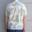 画像3: SUN SURF サンサーフ SS39283 COTTON × LINEN OPEN SHIRT “MACINTOSH UKULELE” コットン リネン スラブヤー ン オープンシャツ ウクレレ メニュー柄 マトソンライン フランク・マッキントッシュ ヴィンテージ 復刻 ハワイアンシャツ アロハシャツ 日本製 madeinjapan (3)