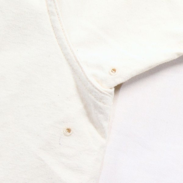 画像9: BUZZ RICKSON'S バズリクソンズ BR39269 BASEBALL SHIRT GREATLAKES 105 OFF WHITE 海軍 野球チーム ベースボールシャツ グレイトレイクス ヴィンテージ復刻 オフホワイト 綿100% 日本製 madeinjapan ミリタリー 半袖 (9)