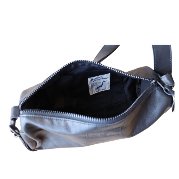 画像8: BUTLER VERNER SAILS バトラーバーナーセイルズ  Horse Roll Shoulder JA-1059-33  馬革ロールショルダーバッグ 馬革 素上げ ホースレザー ワンショルダー ボディバッグ 日本製 madeinjapan (8)