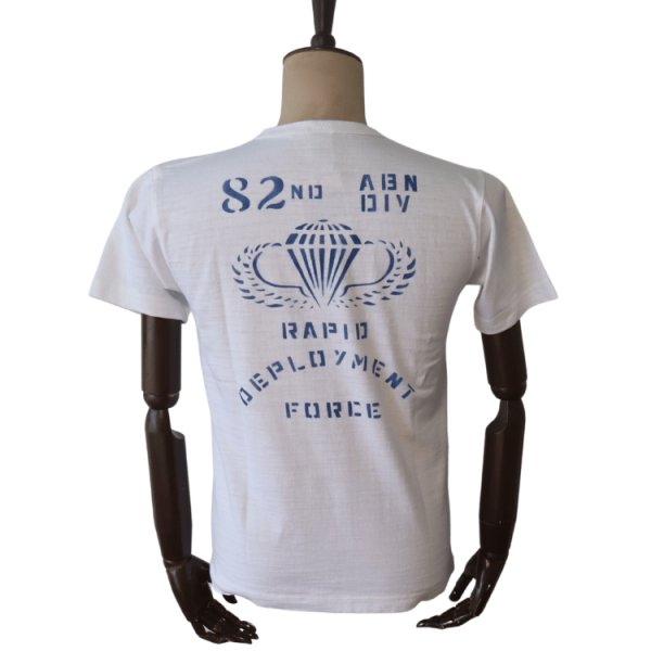 画像3: BUZZ RICKSON'S バズリクソンズ BR79564 SLUB YARN T-SHIRT "82nd AIRBORNE DIV."スラブヤーン Tシャツ 丸胴ボディ 天竺ニット プリントTシャツ ステンシル仕上げ ミリタリー コットン100% 日本製 (3)
