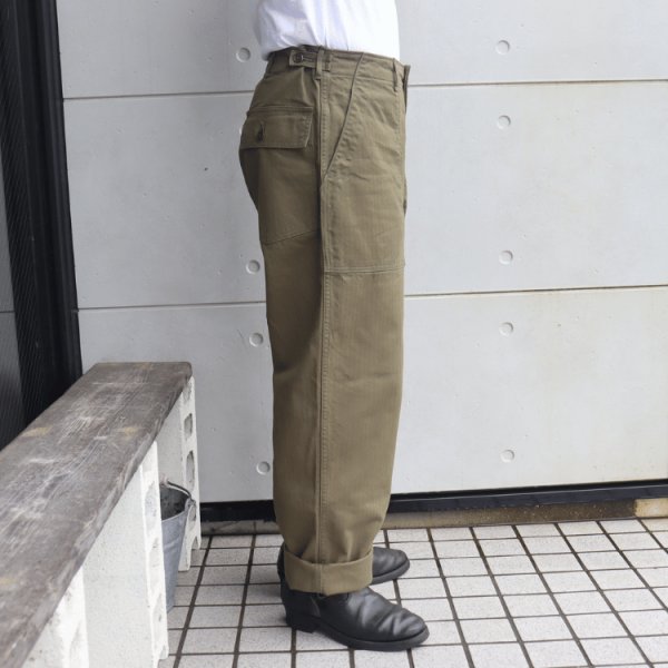 画像3: JELADO ジェラード CT03347 CM47 HBT Baker Pants 1947年 ヘリンボーンツイル ベイカーパンツ パン職人 ファティーグパンツ M-47パンツ 米軍 尿素ボタン しっかりとした肉感 ミリタリーパンツ (3)