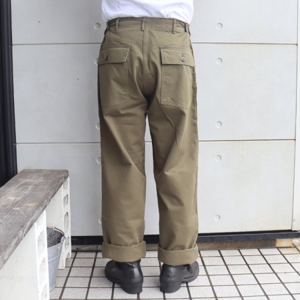 画像4: JELADO ジェラード CT03347 CM47 HBT Baker Pants 1947年 ヘリンボーンツイル ベイカーパンツ パン職人 ファティーグパンツ M-47パンツ 米軍 尿素ボタン しっかりとした肉感 ミリタリーパンツ (4)