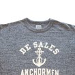 画像5: JELADO/ジェラード AB12239 Anchor Men Tee アンカーマン Tシャツ アスレチックブランド ライディングハイ 丸胴ボディアンカープリント 半ラバープリント チャコール地 リユースコットン ゆったりとしたサイズ感 日本製 (5)