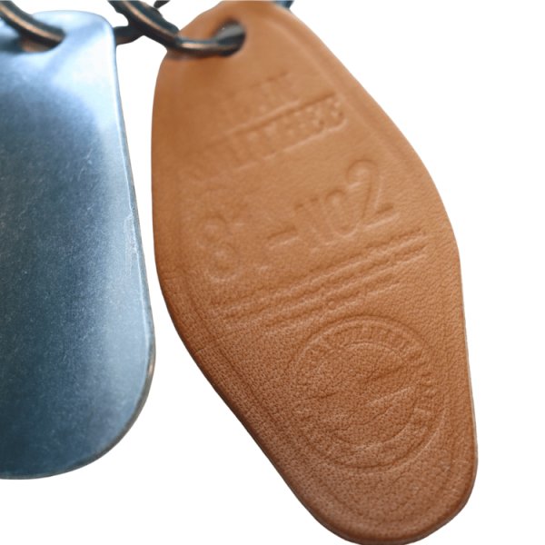 画像10: BUTLER VERNER SAILS バトラーバーナーセイルズ AW-1371 SHOE HORN KEY HOLDER シューホーンキーホルダー 靴べら キーホルダー 真鍮製 栃木レザー チャーム ジャム瓶パッケージ 日本製 Made in JAPAN (10)