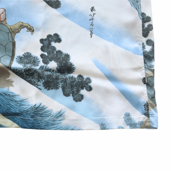 画像8: SUN SURF サンサーフ SS39461 SUN SURF × 葛飾北斎 SPECIAL EDITION “亀” 3 匹の亀 蓑亀 子孫繁栄 日本の意匠 葛飾北斎コラボレーション スペシャルエディション ハワイアンシャツ アロハシャツ 半袖 日本製 made in japan (8)