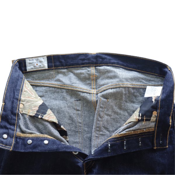 画像11: STUDIO D'ARTISAN ステュディオダルチザン D1909 ベトナム大戦ジーンズ 1960年代 「ベトナム大戦」モデル ペンキ仕様 タイガーストライプ迷彩 月桂樹ボタン ティアオフタグ 14oz レギュラーストレート ワンウォッシュ made in japan 国産ジーンズ (11)