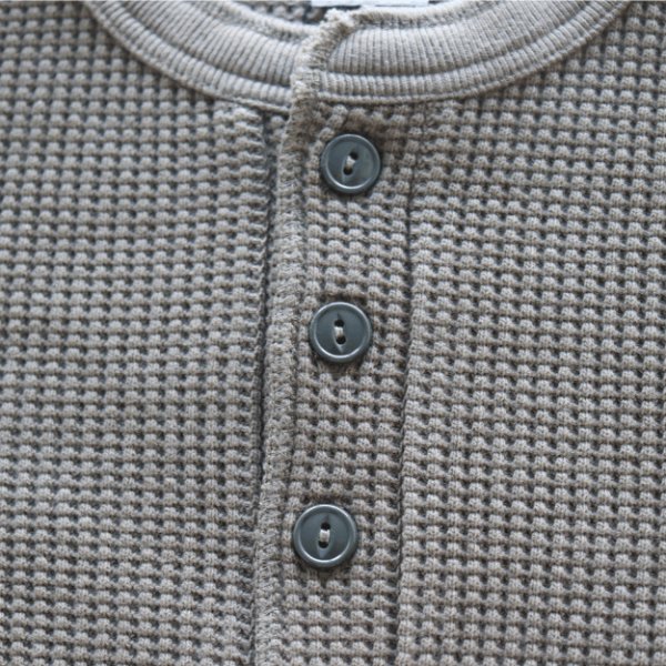 画像7: JELADO ジェラード メガサーマル ヘンリーネック AB94236 Mega Thermal Henry Neck 肉厚で伸縮性のある 着心地の良い サーマルワッフル 防寒 保温 ミリタリー Tシャツ トップス 長袖 (7)