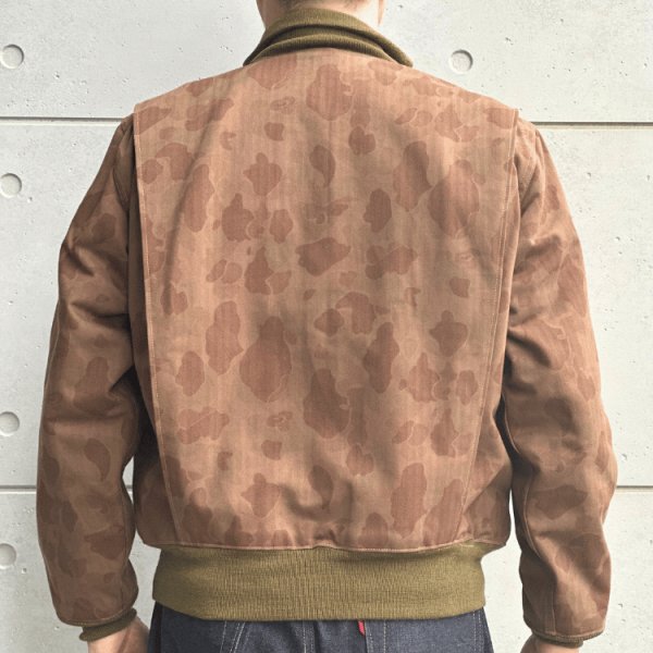 画像3: BUZZ RICKSON'S バズリクソンズ BR15768 AVIATION ASSOCIATES TANKERS CAMOUFLAGE OVER DYE タンカーズ カモフラージュ ジャケット 航空隊 パイロット カエルの皮膚”（フロッグスキン）野戦服 装備用素材 タンカースジャケット ヘリンボーンツイル (3)