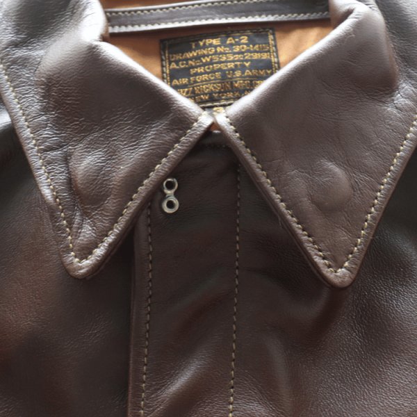 画像8: BUZZ RICKSON'S バズリクソンズ BR80659 Type A-2 “A.C. No.W535 ac 29191 BUZZ RICKSON MFG.CORP.” ブロンコ社 1942年製造モデル 陸軍航空隊 あずき色 赤褐色のラセットブラウン ステッチワーク クロスステッチ (8)