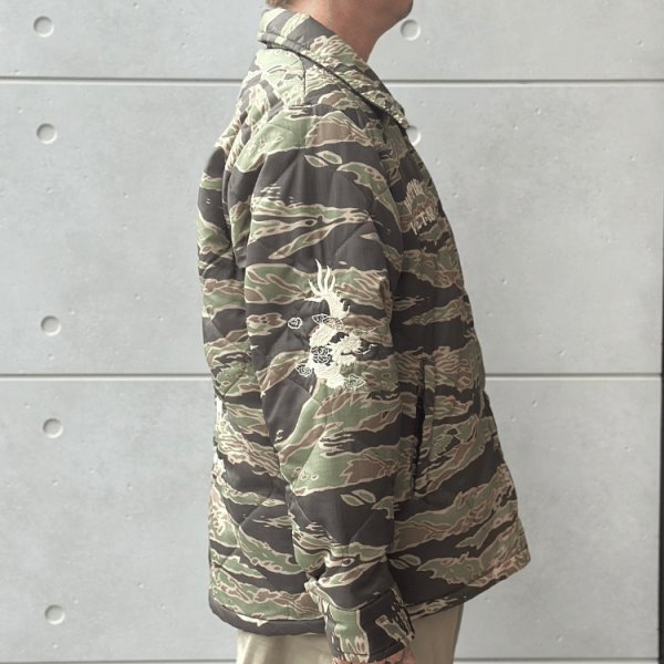 画像3: TAILOR TOYO テーラー東洋 TT15799 Mid 1960s Style Vietnam Liner Jacket “VIET-NAM MAP” ベトナムライナージャケット ベトナムマップ ベトジャン ベトナム戦争 カスタムオーダー品 マップ柄 瓢箪型のキルティング ナイロンリップストップ 防寒性 タイガーストライプ (3)