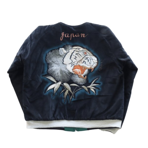 画像12: TAILOR TOYO テーラー東洋 TT15809-119 Mid 1950s Style Velveteen × Acetate Quilted Souvenir Jacket “Stencil Paint” TOYO ENTERPRISE 60th Anniversary Special Edition “TIGER HEAD” × “EAGLE” 別珍スカジャン 白虎 鷲 リバーシブル スーベニアジャケット 刺繍 東洋エンタープライズ60周年記念 スペシャルエディション (12)