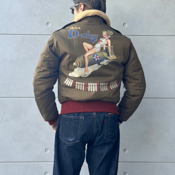 画像3: TOYS McCOY トイズマッコイ TMJ2528 TYPE B-10 TOYS McCOY MFG.CO. " Miss D-day " B-10 ジャケット ミリタリージャケット 赤リブ (3)