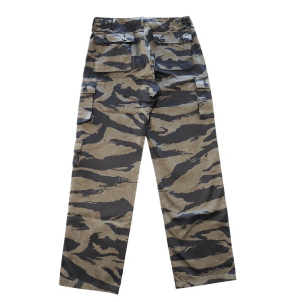 画像9: BUZZ RICKSON'S バズリクソンズ BR42594 WILLIAM GIBSON COLLECTION BLACK TIGER PATTERN TROUSERS OVER DYE ウィリアムギブソンコレクション ブラックタイガーパターン トラウザーズ  オーバーダイ アーミーパンツ アーミートラウザーズ  ARMY タイガーカモフラージュ ウィリアムギブソン ブラックシリーズ (9)