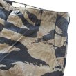 画像4: BUZZ RICKSON'S バズリクソンズ BR42594 WILLIAM GIBSON COLLECTION BLACK TIGER PATTERN TROUSERS OVER DYE ウィリアムギブソンコレクション ブラックタイガーパターン トラウザーズ  オーバーダイ アーミーパンツ アーミートラウザーズ  ARMY タイガーカモフラージュ ウィリアムギブソン ブラックシリーズ (4)