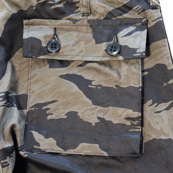 画像12: BUZZ RICKSON'S バズリクソンズ BR42594 WILLIAM GIBSON COLLECTION BLACK TIGER PATTERN TROUSERS OVER DYE ウィリアムギブソンコレクション ブラックタイガーパターン トラウザーズ  オーバーダイ アーミーパンツ アーミートラウザーズ  ARMY タイガーカモフラージュ ウィリアムギブソン ブラックシリーズ (12)