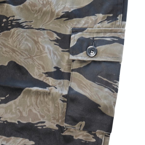 画像5: BUZZ RICKSON'S バズリクソンズ BR42594 WILLIAM GIBSON COLLECTION BLACK TIGER PATTERN TROUSERS OVER DYE ウィリアムギブソンコレクション ブラックタイガーパターン トラウザーズ  オーバーダイ アーミーパンツ アーミートラウザーズ  ARMY タイガーカモフラージュ ウィリアムギブソン ブラックシリーズ (5)