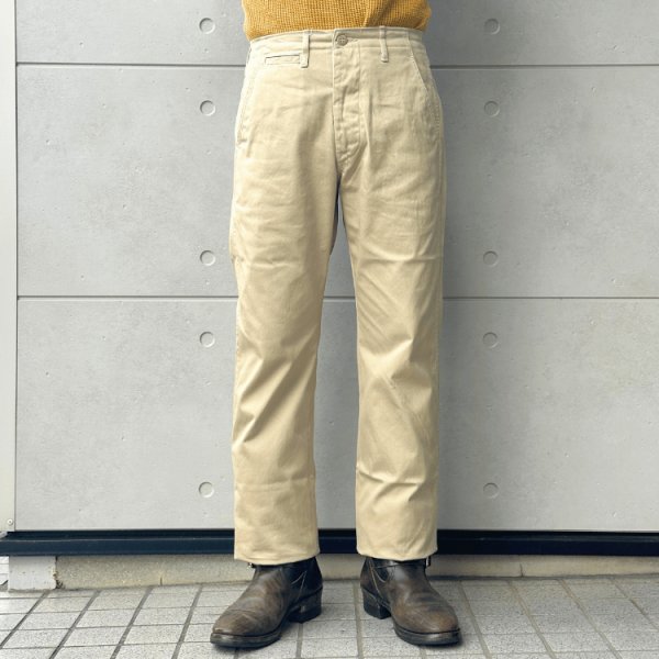 画像2: TOYS McCOY トイズマッコイ TMP2504 "V.HILTS" STEVE McQUEEN TROUSERS チノパン スティーブマックイーン カーキトラウザーズ (2)