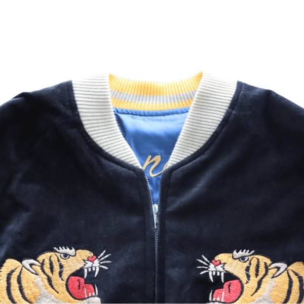 画像7: TAILOR TOYO テーラー東洋 TT15840-119 Mid 1950s Style Velveteen Souvenir Jacket “GOLD DRAGON & GOLD TIGER” × “JAPAN MAP” 別珍スーベニアジャケット 別珍 スカジャン 虎 日本地図リバーシブル 2トーン サテン生地 スーベニアジャケット 刺繍 (7)